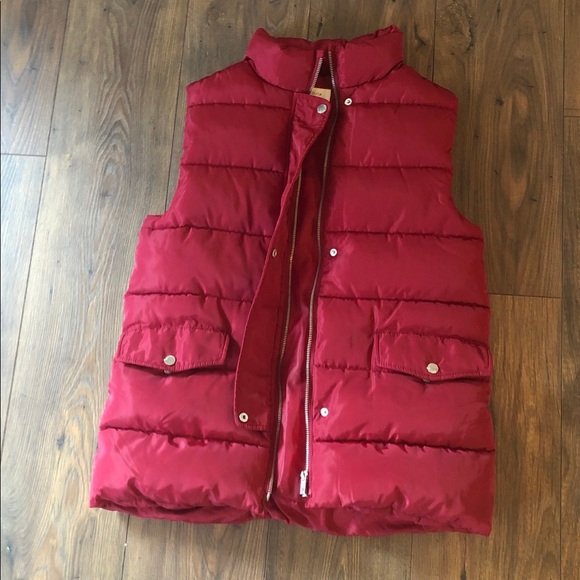 New Zara Puffer Vest - Picture 1 of 6
